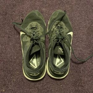 Nike shoes size 9 just needs new laces